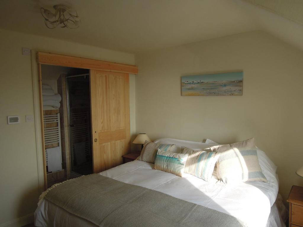 Seascape Largo Bed & Breakfast Lundin Links Стая снимка